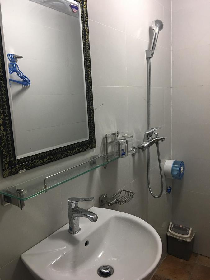 Awa Downtown Hostel Hanoi Dış mekan fotoğraf