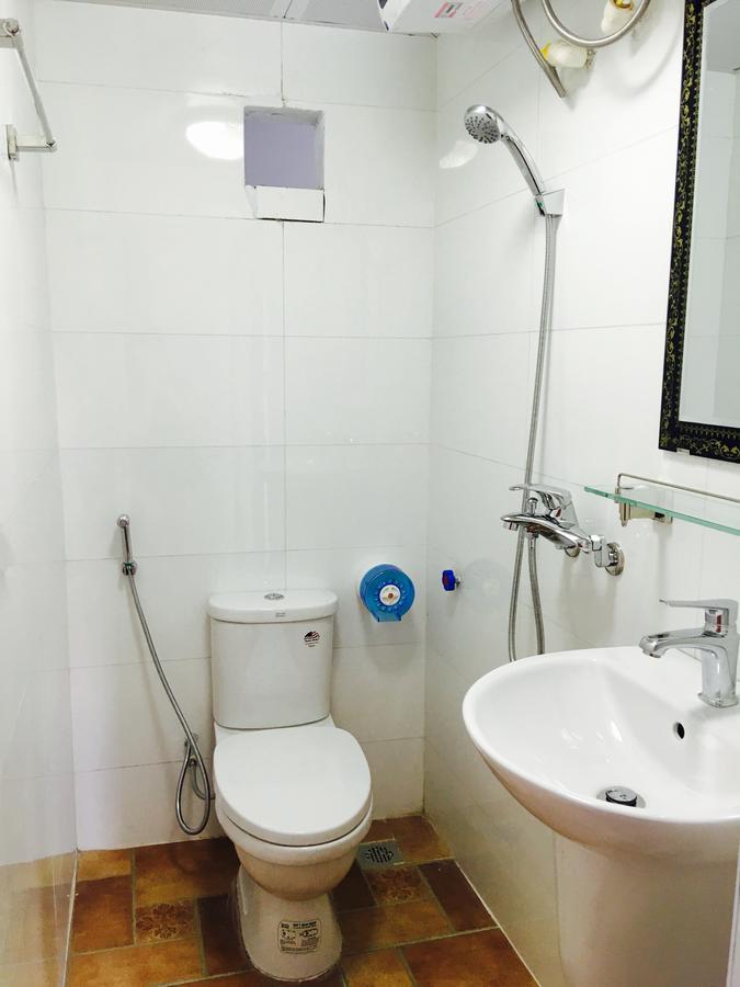 Awa Downtown Hostel Hanoi Dış mekan fotoğraf