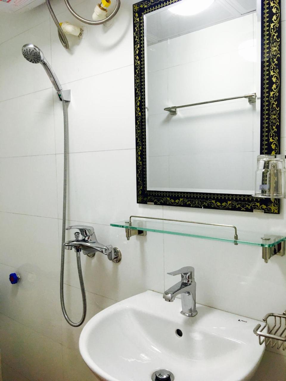 Awa Downtown Hostel Hanoi Dış mekan fotoğraf